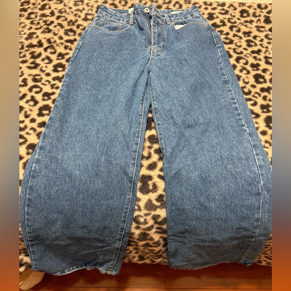 Petite Wide Leg Jeans